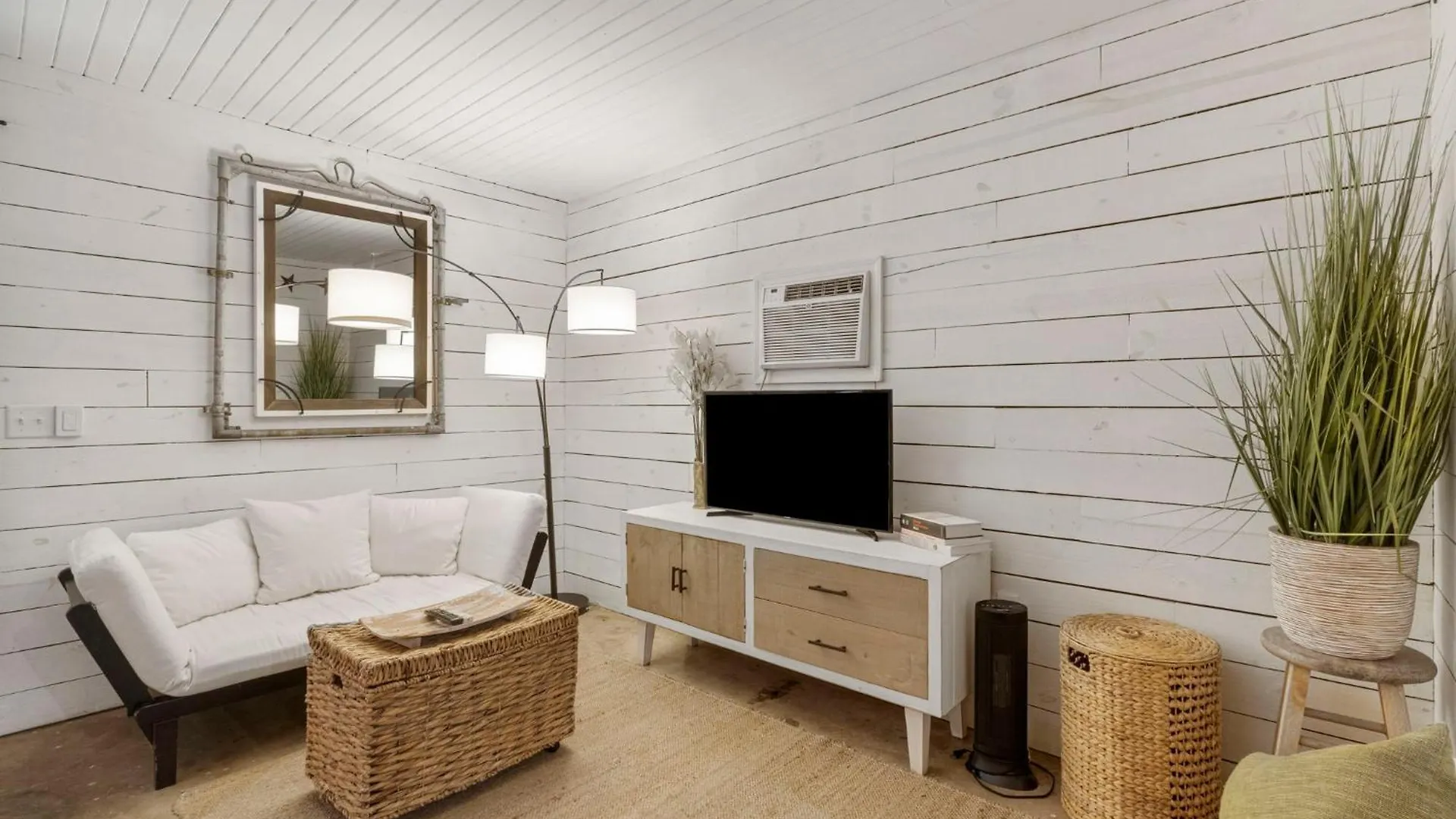 Cowboy Cottage By Beach Haven Vacation Rentals بنما سيتي بيتش بيت للعطل